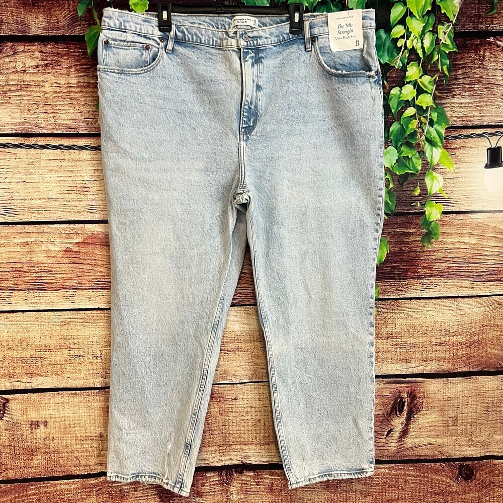 Abercrombie & Fitch Light Wash Skinny Jeans